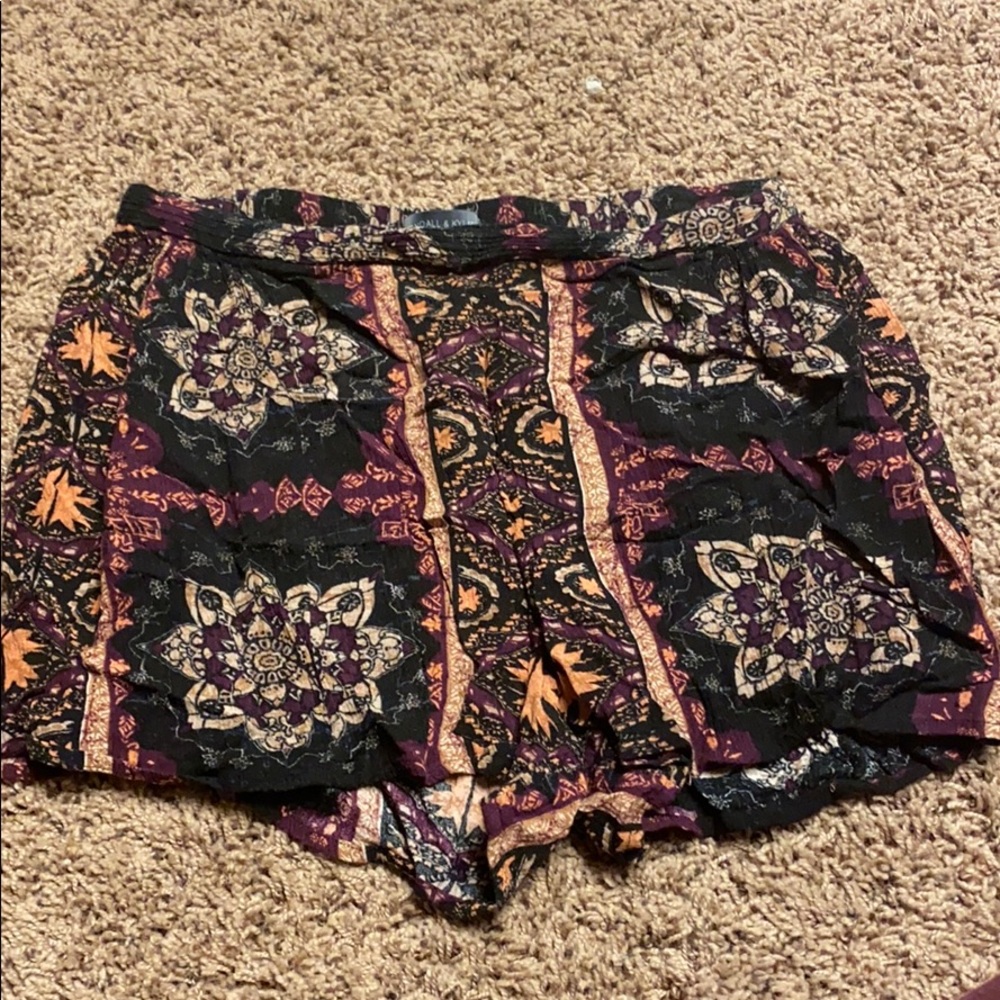 Kendall and Kylie printed shorts